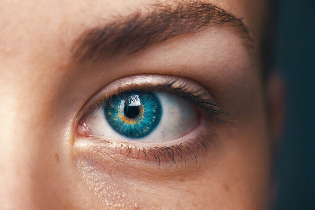ulcer cornean, simptome comune, glob ocular
